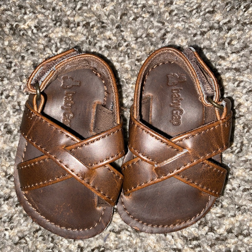 Baby gap sandals